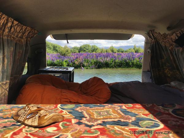 四川夫妻自改房车旅行,成都妹子环游世界