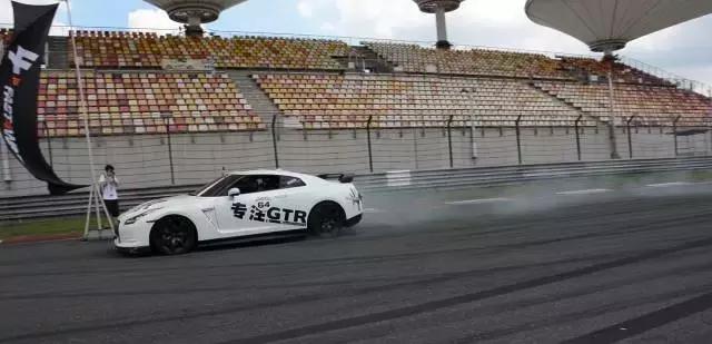 gtr国内顶尖改装,国内可以上路的gtr改装案例