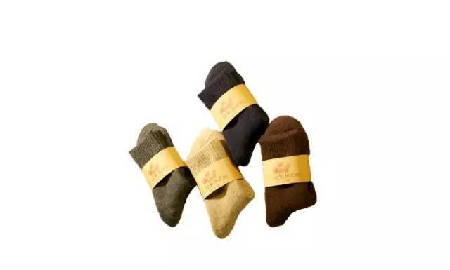 旧袜子冬天,旧了的袜子