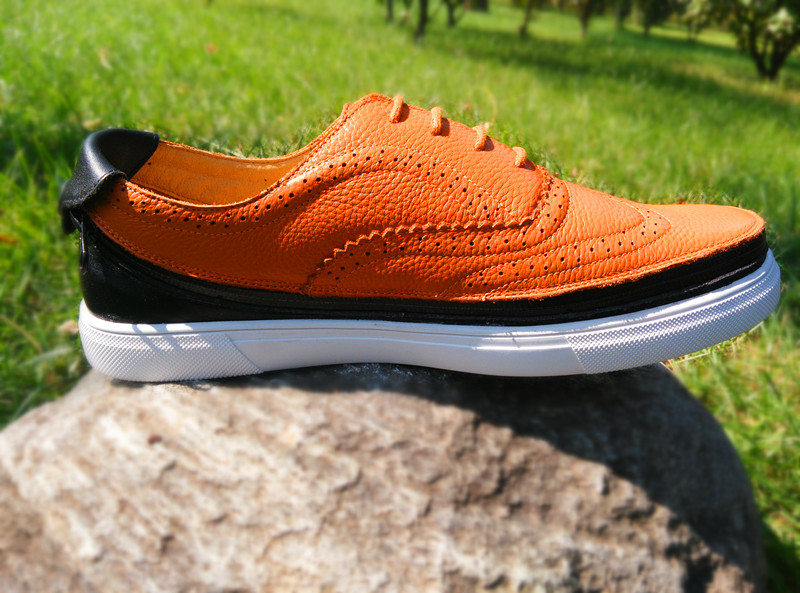 可以自由搭配鞋底的鞋子,一款百搭时尚的鞋子适合宽脚