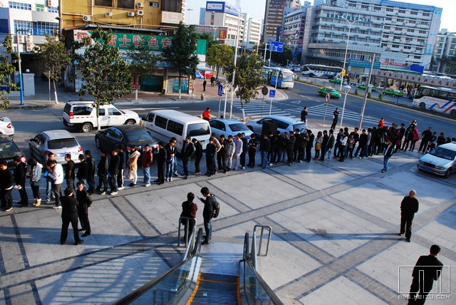 还记得当年用的第一部手机,魅族第一部手机m9