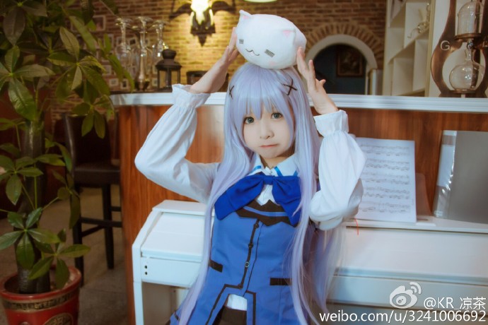 《请问您今天要来点兔子吗？》小萝莉智乃：今天要来点什么呢？