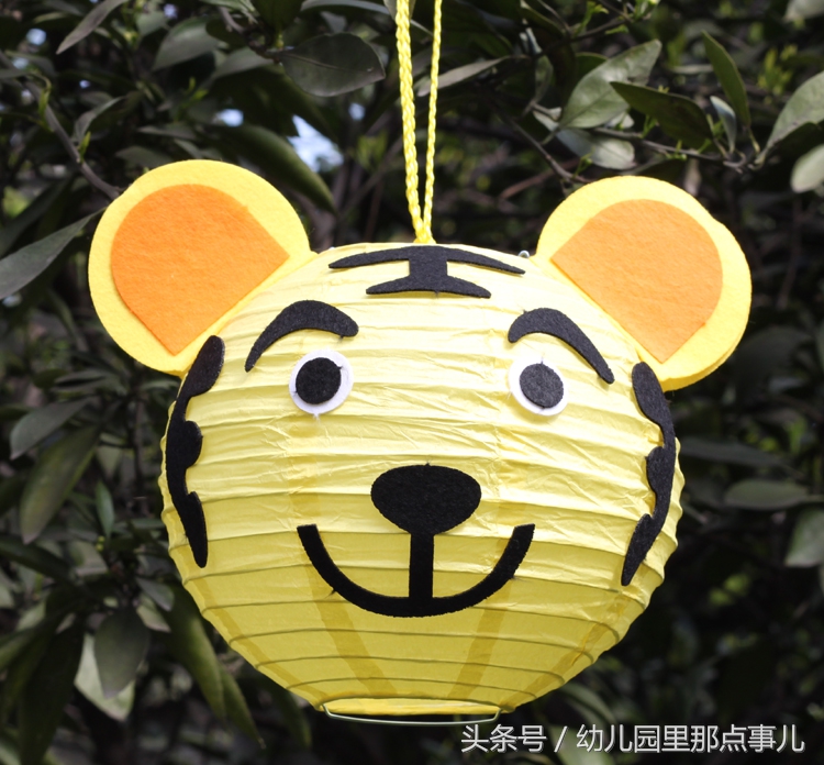 幼儿园新年灯笼吊饰手工,如何做幼儿园手工的新年灯笼