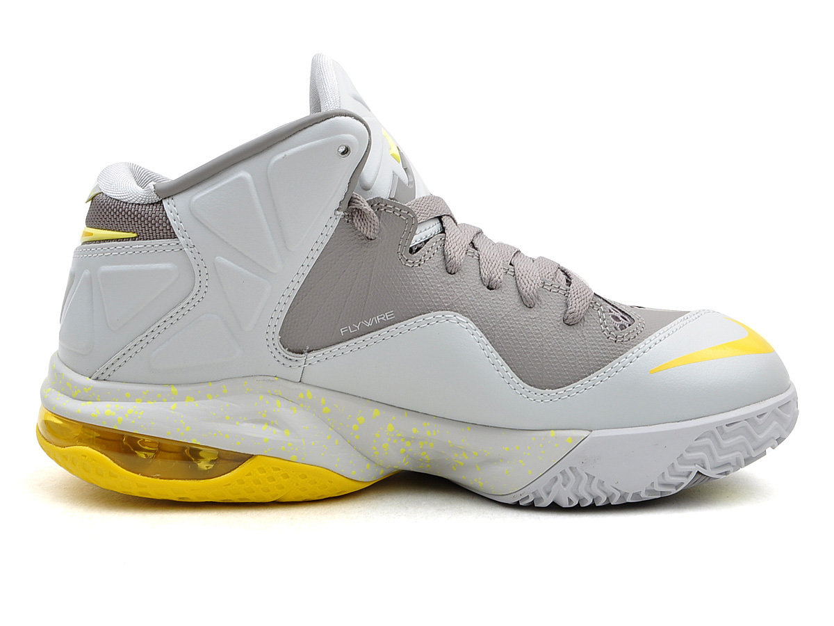 詹姆斯使节系列,詹姆斯使节系列球鞋