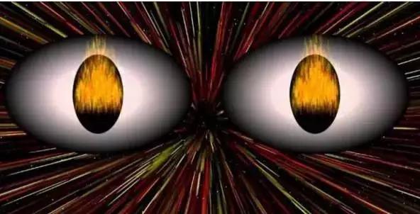 把风油精滴在眼睛里会疼吗,把风油精擦在眼眸上