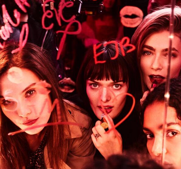 卡姿兰轻吻唇釉mini热卖色v233,阿玛尼唇釉推荐必买色号415和206