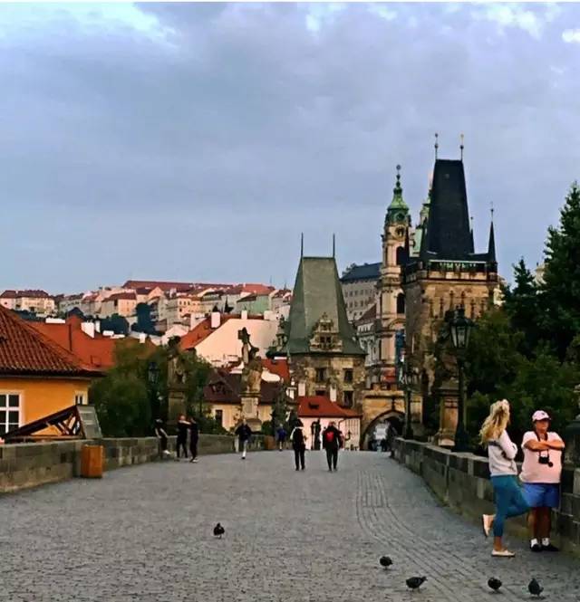 布拉格广场hello,hello说唱布拉格