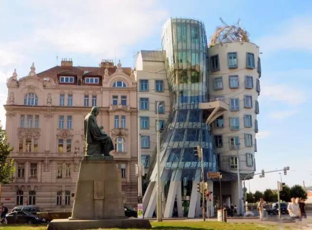 布拉格广场hello,hello说唱布拉格