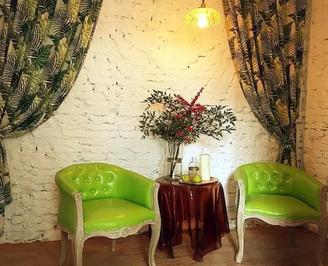 几个男生改造旧房,几个男生改造老宅