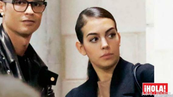 c罗戴眼镜女球童,c罗戴眼镜图片