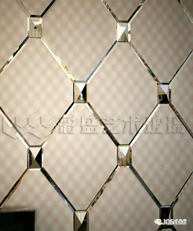 为什么聪明人才能赚大钱,玻璃背景墙有什么弊端