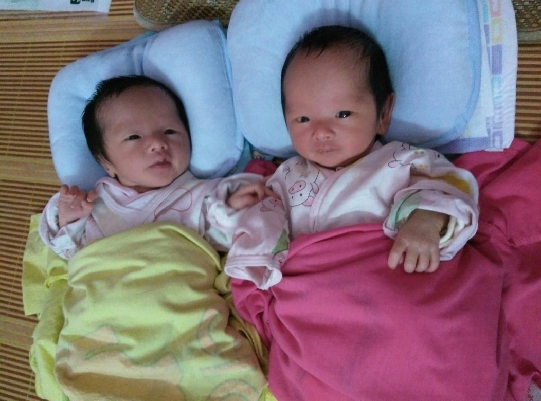 孕38周+2天成功卸货拉：是两枚帅气的“猴哥兄弟”，附症状！