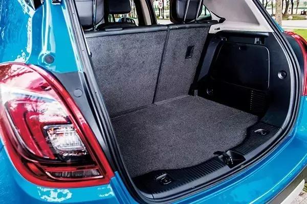 别克昂科拉四驱精英版试驾,别克昂科拉20tcvt豪华型试驾