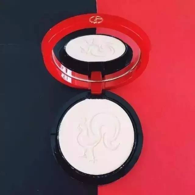 纪梵希设计师,阿玛尼设计师纪梵希