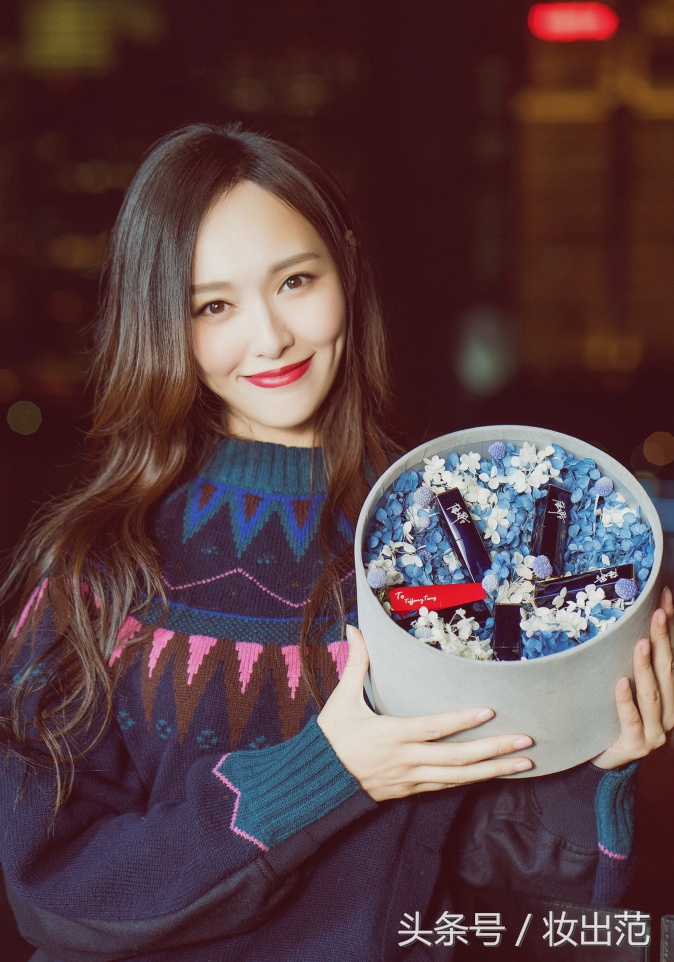 扒一扒《锦绣未央》唐嫣同款雅诗兰黛口红试色