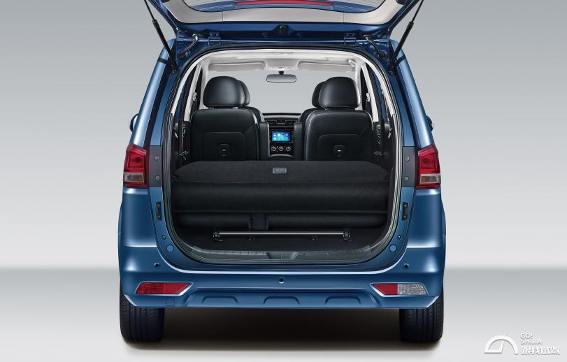 冬日里的靠谱暖心男风行S500绽放冰雪季