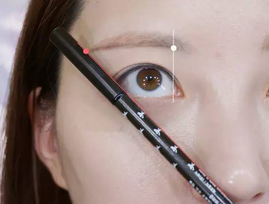 眉毛稀疏怎么画眉好看,眉毛短的女人怎样画眉