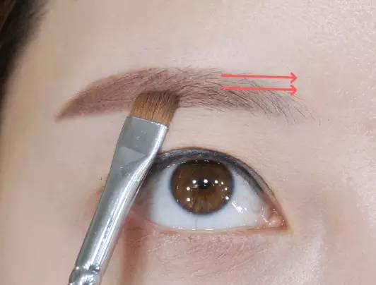 眉毛稀疏怎么画眉好看,眉毛短的女人怎样画眉