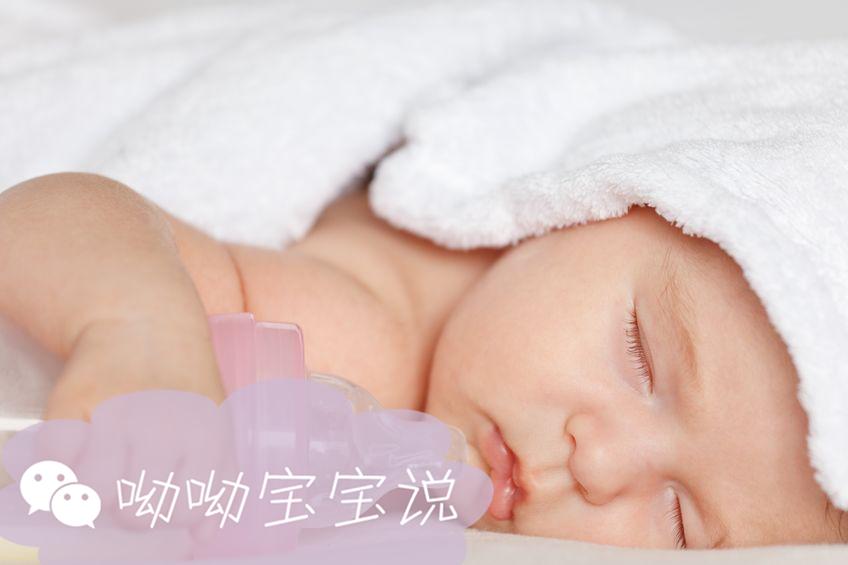 新生儿睡觉中抽搐是什么原因,新生儿睡觉抽搐怎么解决