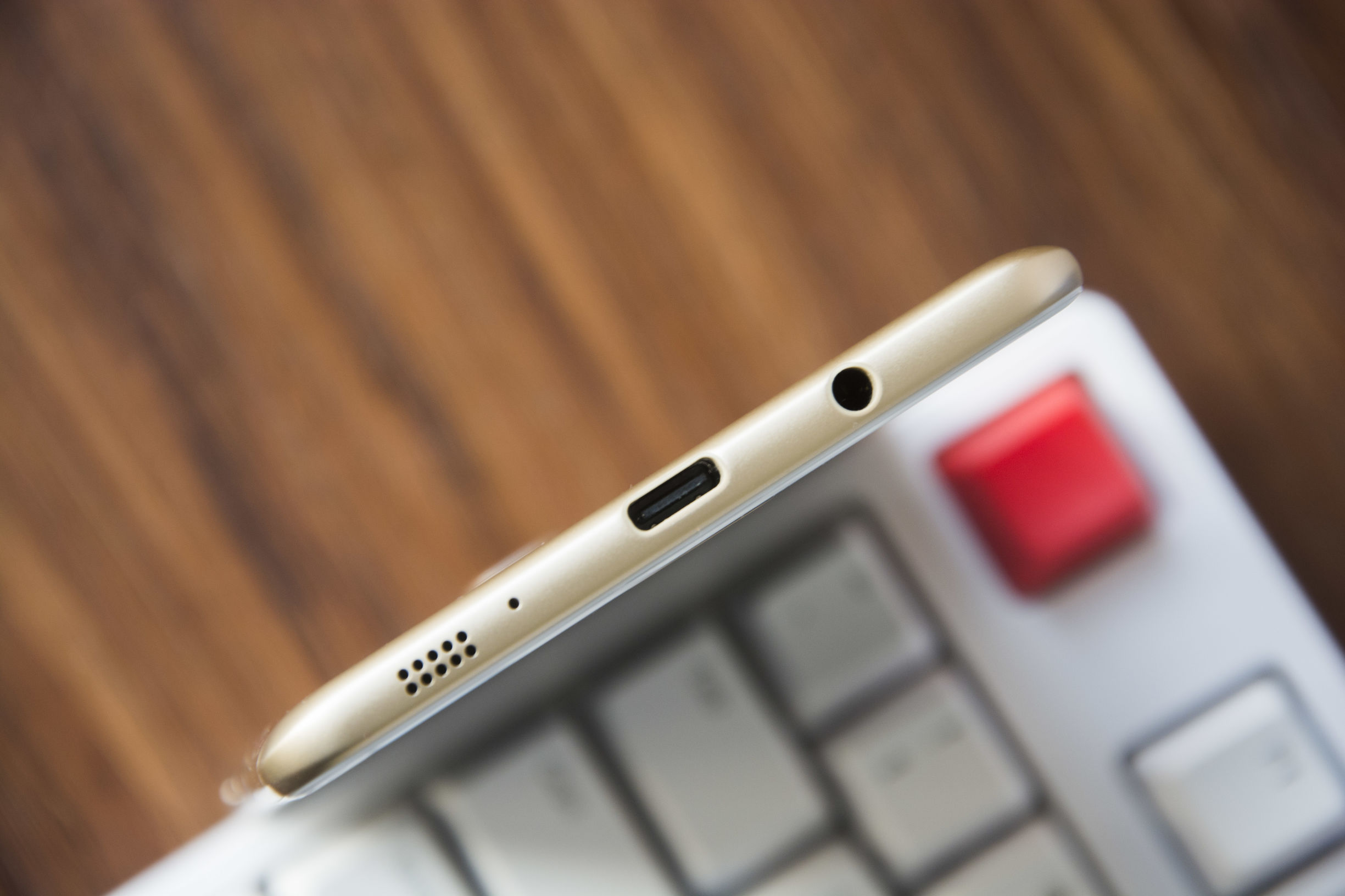 巨屏三星手机,三星c9pro用了7年了