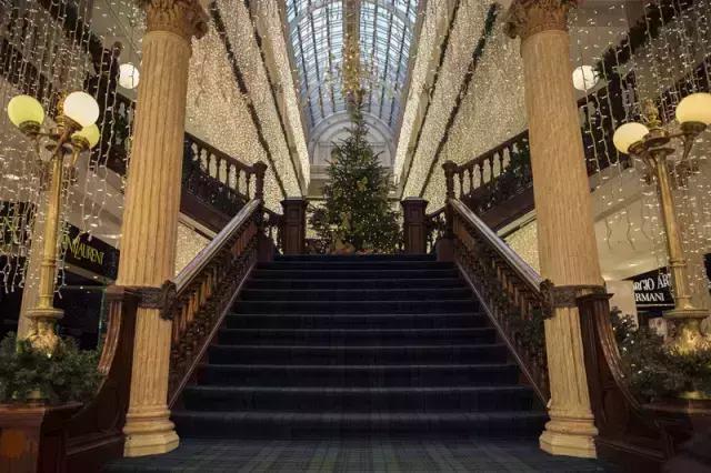 还去什么英国！在新街口逛3个小时，等于在英国待了100多年！