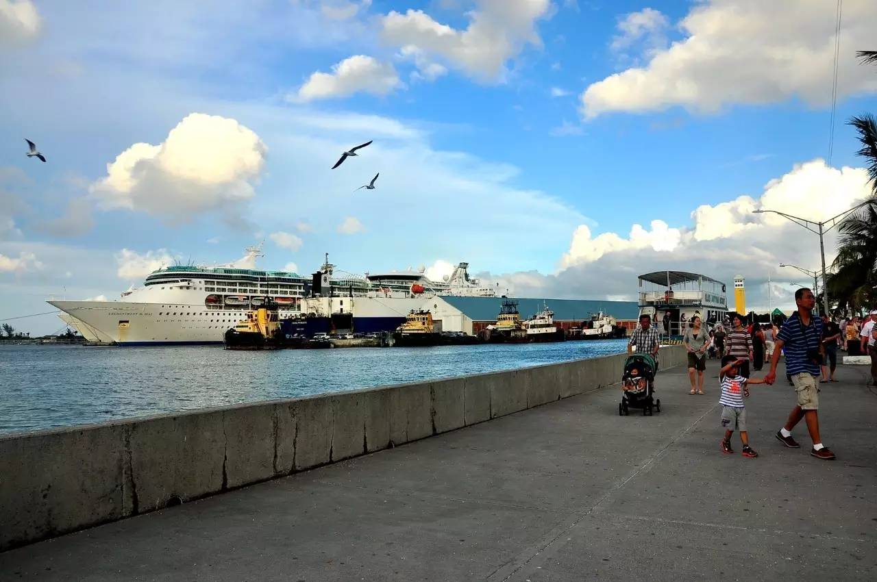 加勒比海盗天堂岛,巴哈马的天堂岛