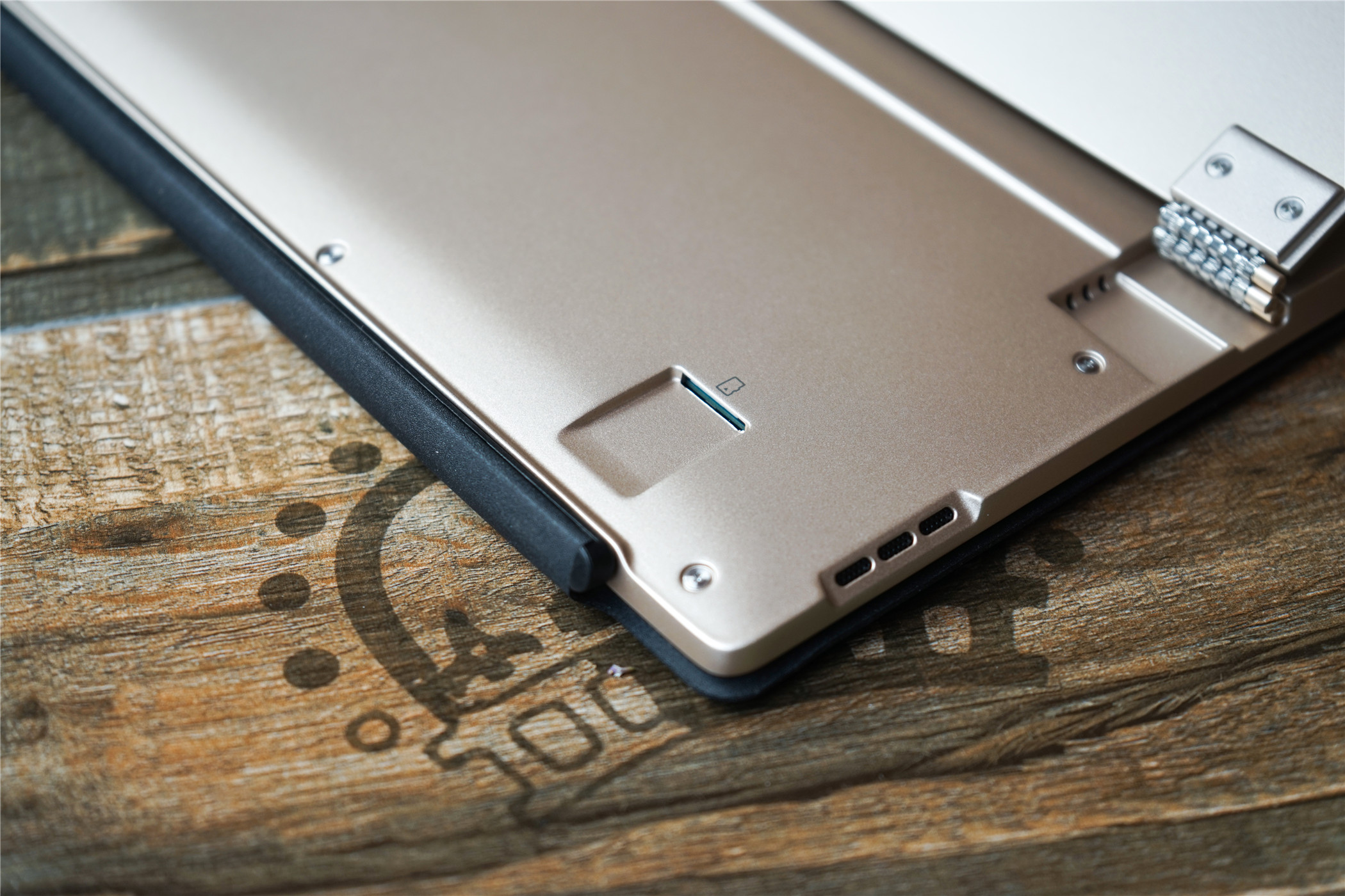 联想miix5深度测评,联想miix5pro深度测评