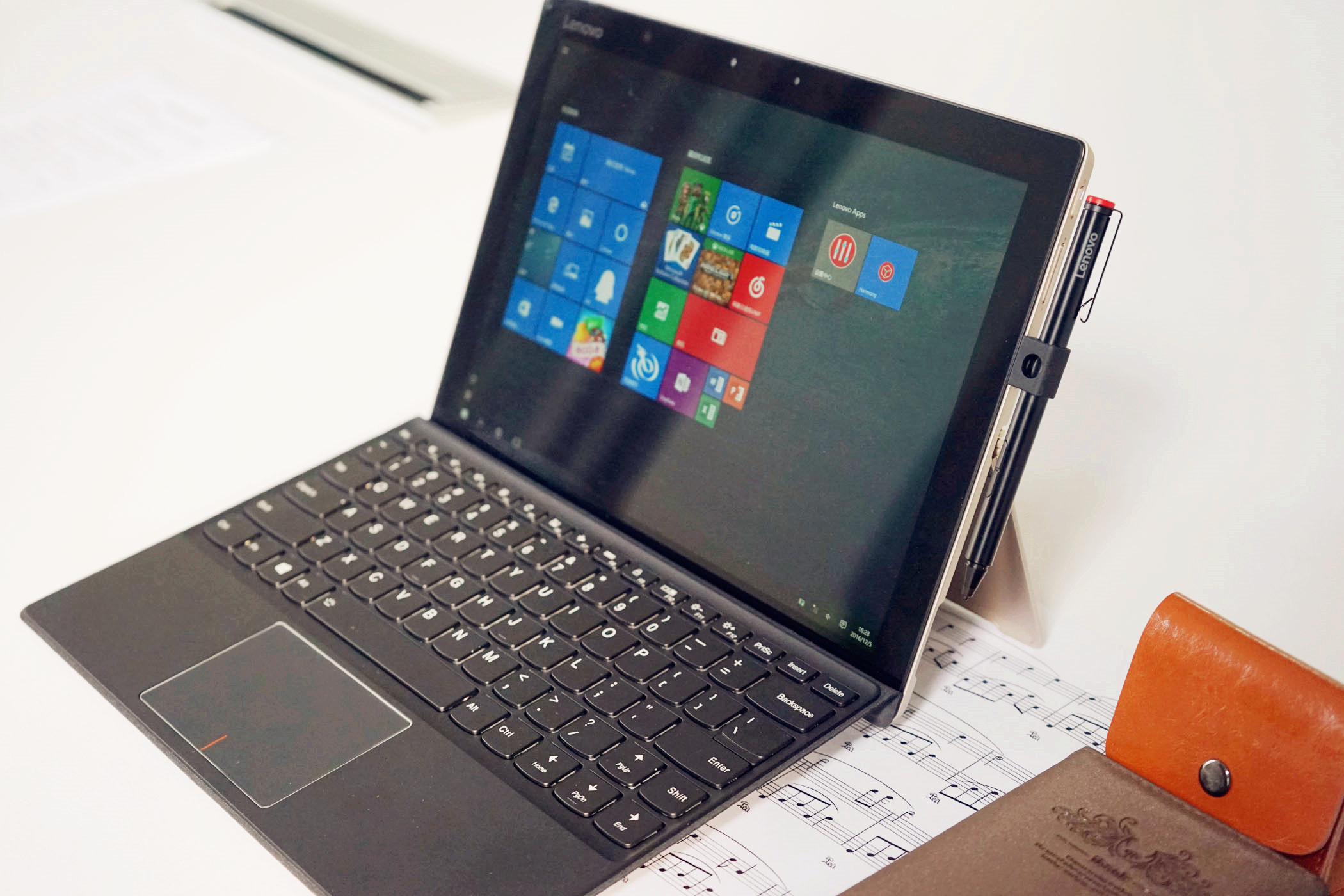 小米5pro11寸指纹解锁,联想miix5pro与miix5对比