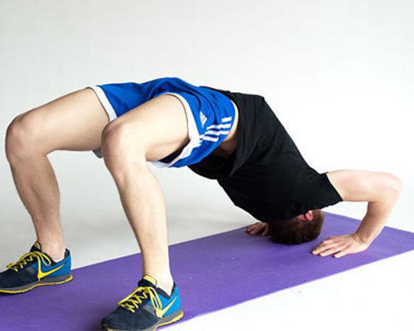 男人该如何选择正确的运动锻炼,男人应锻炼什么肌肉