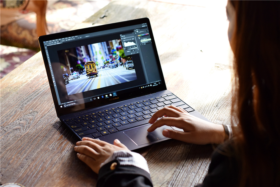 小米笔记本轻松拆机,比硬币还薄的小米笔记本开箱