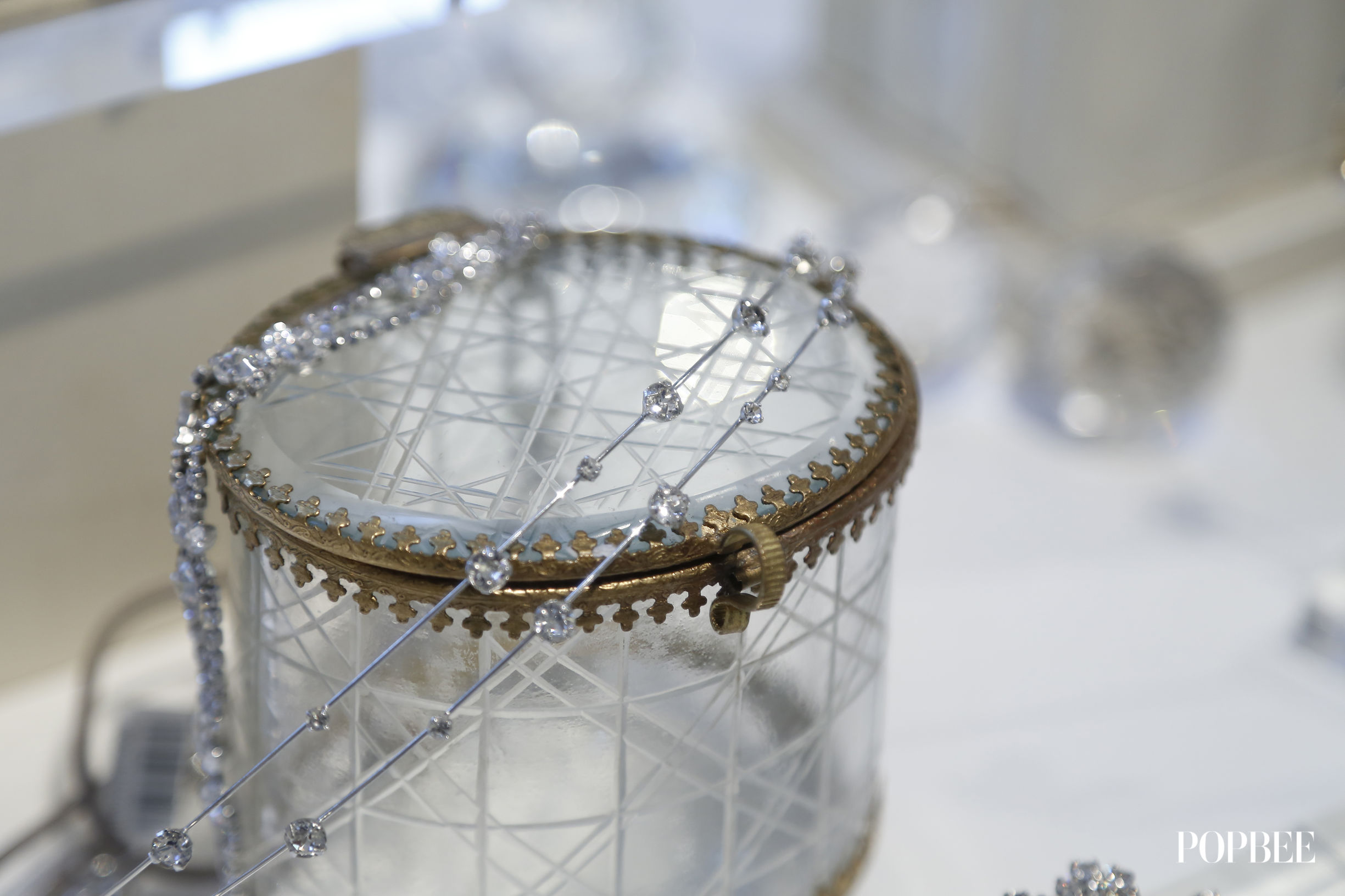 2017波希米亚当道！来自西班牙的绝美婚纱与千颂依也爱的发饰