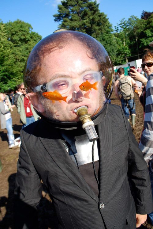 我的头盔百分百回头率!哥就这么自信!