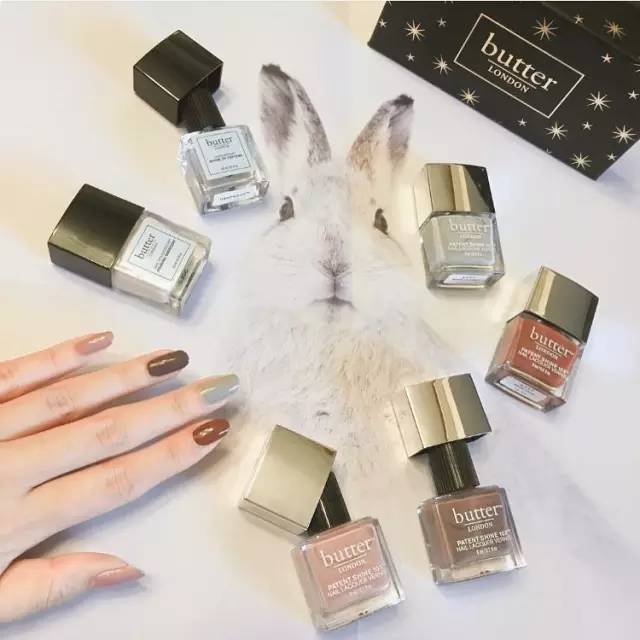 手不好看买什么颜色指甲油,什么牌子指甲亮油最好