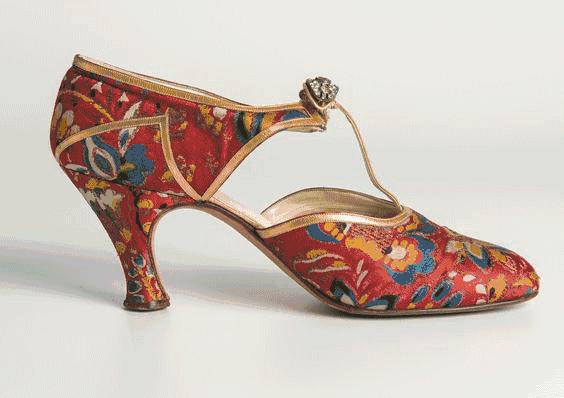 丝绸绣花鞋中高跟女鞋,公主的绣花鞋