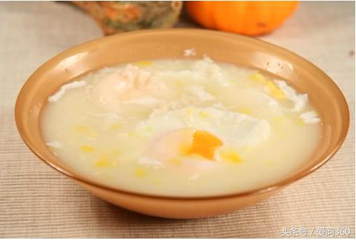 米酒红糖煮鸡蛋功效怎么做,糯米酒煮鸡蛋的做法与功效