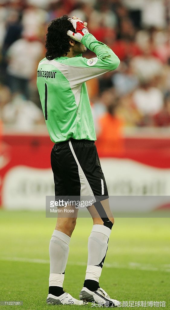 足球鞋历史第一战靴,历史最好碎钉足球鞋