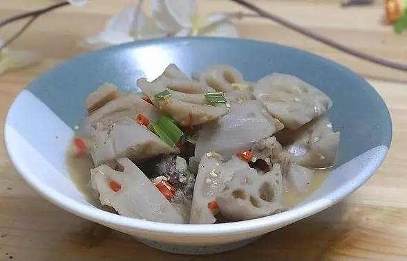 怎么存放莲藕不变黑不变色,莲藕为什么会变绿