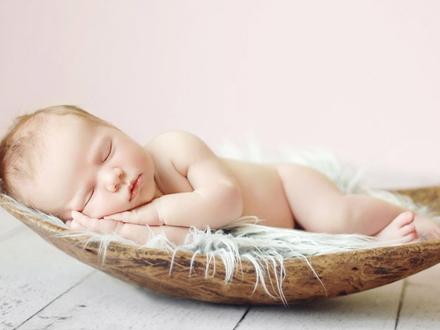 宝宝拉肚子呕吐医院查不出原因,宝宝拉肚子检查没问题怎么办