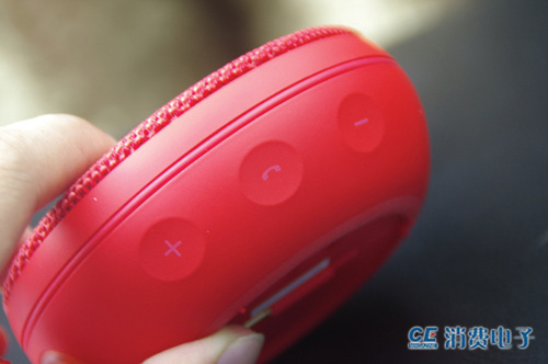 jbltunerfm无线蓝牙音箱评测,jblgo2户外蓝牙音箱测评