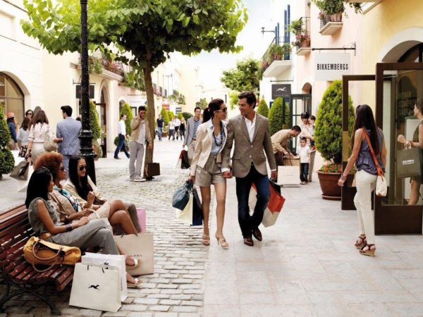 这么冷的天要不要牵我的手情头,这么冷的天还要拿手机