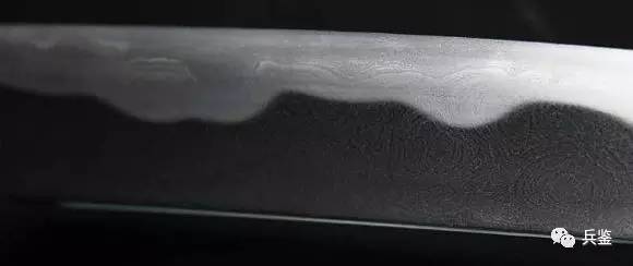 花纹钢和陨铁剑怎么分辨,怎么鉴别花纹钢的剑