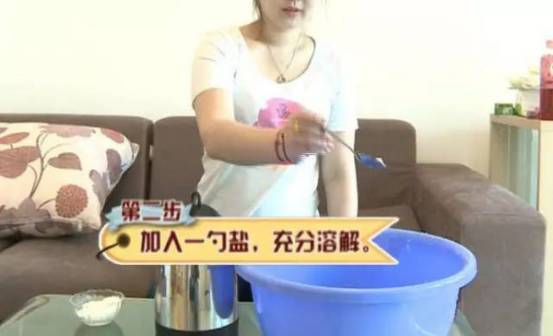 住在一楼潮湿和发霉,住一楼潮湿长霉最佳解决方法