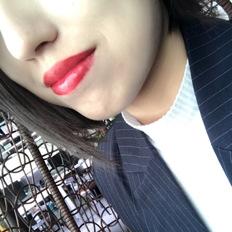 卡姿兰轻吻唇釉mini热卖色v233,阿玛尼唇釉推荐必买色号415和206