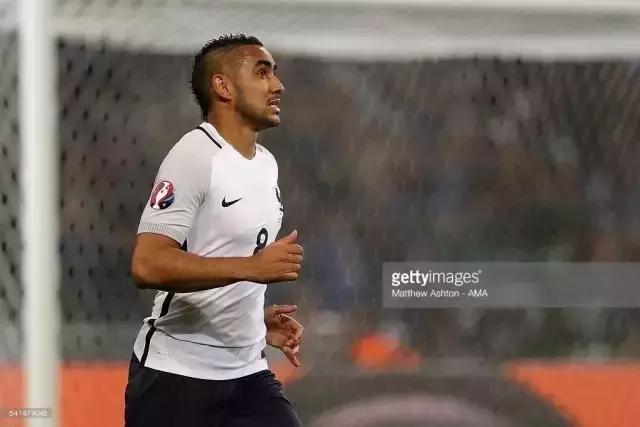 球衣颜色冲突怎么办？就没见过这么“随便”的解决方案！