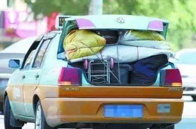 打车带行李收费正常吗,打车一口价可以带多少行李