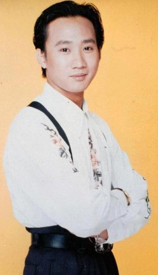 讲一下黄家驹的经历,黄家驹的一生讲解