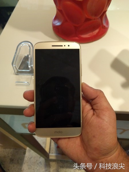 摩托罗拉moto手机测评,moto摩托罗拉m