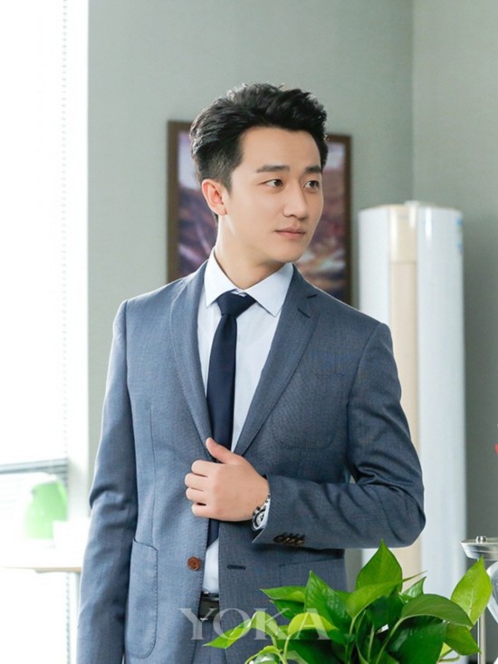 黄轩女朋友是谁呢,黄轩的女朋友是韩国人吗