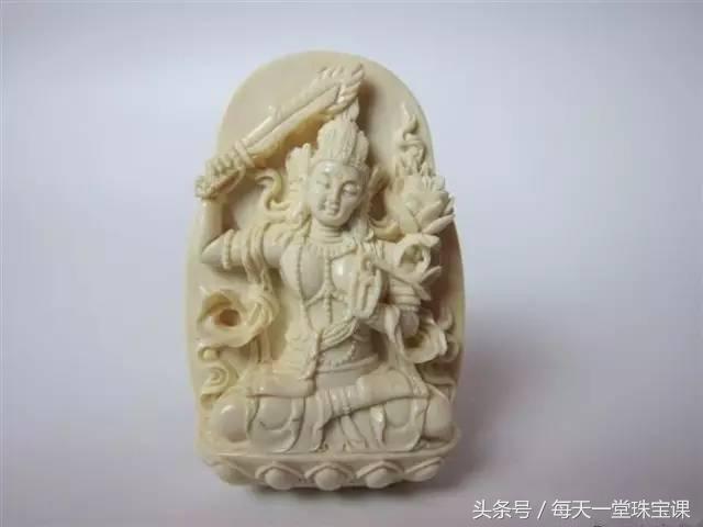 佩戴属于自己的生肖本命佛,十二生肖本命佛佩戴在哪个位置