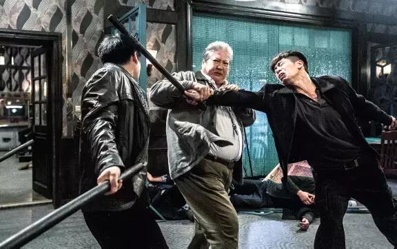 当最地道的重庆话出现在热剧中,每一部都像“生活麻辣烫”!